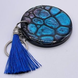 Round resin keychain!